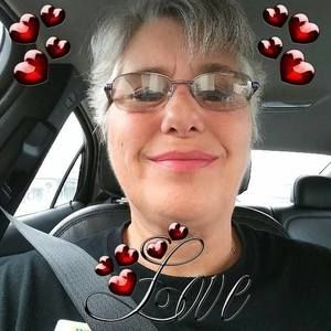 Meet your Posher, Debbie